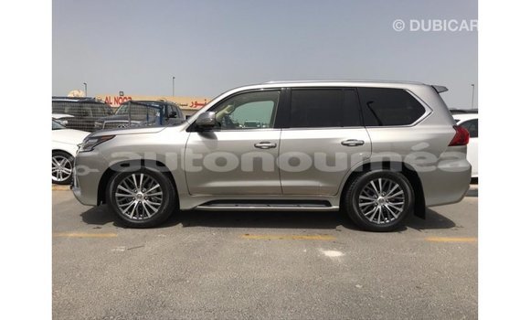 Acheter Import Voiture Lexus LX Autre à Import - Dubai, Iles Acheter Import Voiture Lexus LX Autre à Import - Dubai, Iles