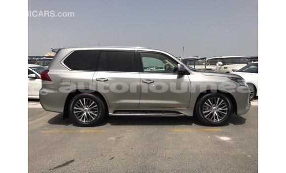 Acheter Import Voiture Lexus LX Autre à Import - Dubai, Iles Acheter Import Voiture Lexus LX Autre à Import - Dubai, Iles