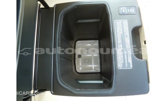 Acheter Import Voiture Lexus LX Noir à Import - Dubai, Iles Acheter Import Voiture Lexus LX Noir à Import - Dubai, Iles