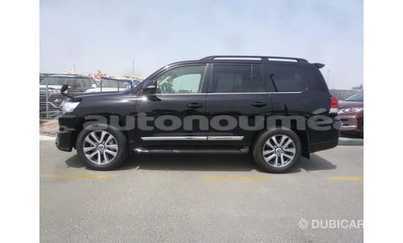 Acheter Import Voiture Toyota Land Cruiser Noir à Import - Dubai, Iles Acheter Import Voiture Toyota Land Cruiser Noir à Import - Dubai, Iles