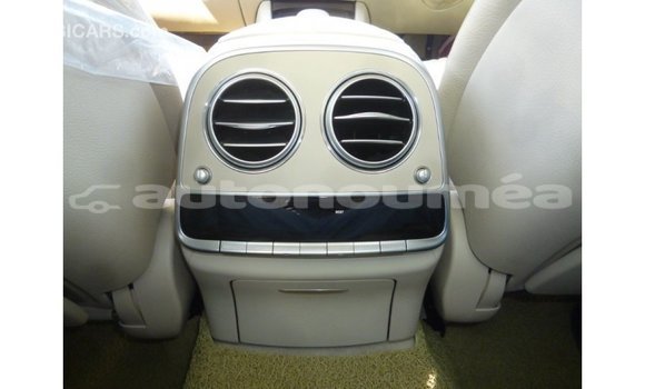 Acheter Import Voiture Mercedes-Benz 190 Blanc à Import - Dubai, Iles Acheter Import Voiture Mercedes-Benz 190 Blanc à Import - Dubai, Iles