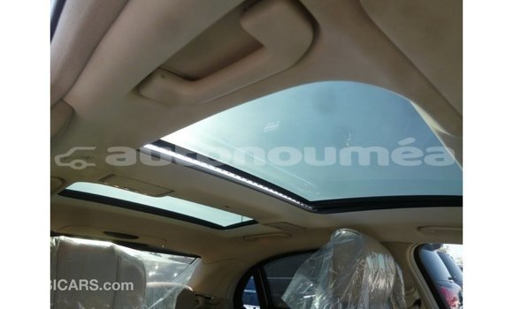 Acheter Import Voiture Mercedes-Benz 190 Blanc à Import - Dubai, Iles Acheter Import Voiture Mercedes-Benz 190 Blanc à Import - Dubai, Iles