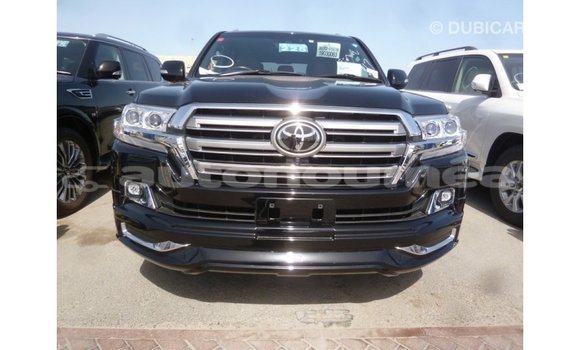 Acheter Import Voiture Toyota Land Cruiser Noir à Import - Dubai, Iles Acheter Import Voiture Toyota Land Cruiser Noir à Import - Dubai, Iles