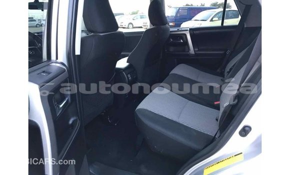 Acheter Import Utilitaire Toyota HiAce Autre à Import - Dubai, Iles Acheter Import Utilitaire Toyota HiAce Autre à Import - Dubai, Iles