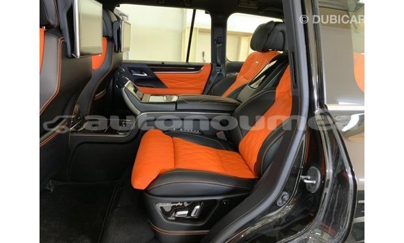 Acheter Import Voiture Lexus LX Noir à Import - Dubai, Iles Acheter Import Voiture Lexus LX Noir à Import - Dubai, Iles