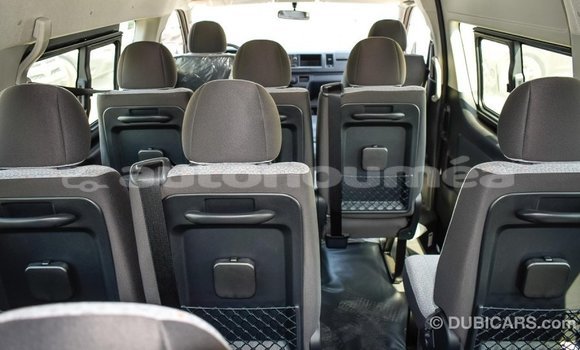 Buy Import Toyota Hiace White Car in Import - Dubai in Iles Buy Import Toyota Hiace White Car in Import - Dubai in Iles
