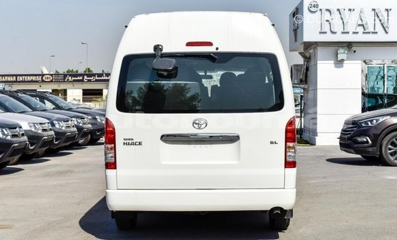 Buy Import Toyota Hiace White Car in Import - Dubai in Iles Buy Import Toyota Hiace White Car in Import - Dubai in Iles