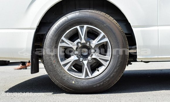 Buy Import Toyota Hiace White Car in Import - Dubai in Iles Buy Import Toyota Hiace White Car in Import - Dubai in Iles