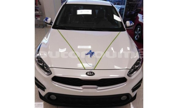 Buy Import Kia Cerato White Car in Import - Dubai in Iles Buy Import Kia Cerato White Car in Import - Dubai in Iles