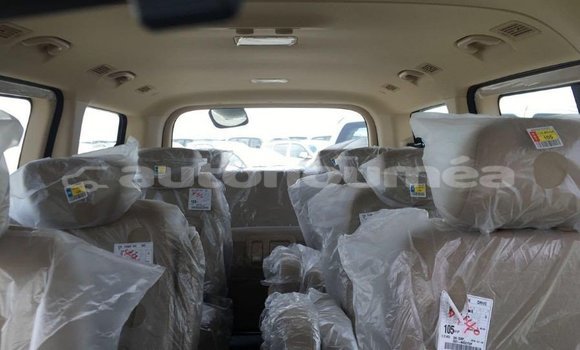 Buy Import Hyundai Accent White Car in Import - Dubai in Iles Buy Import Hyundai Accent White Car in Import - Dubai in Iles