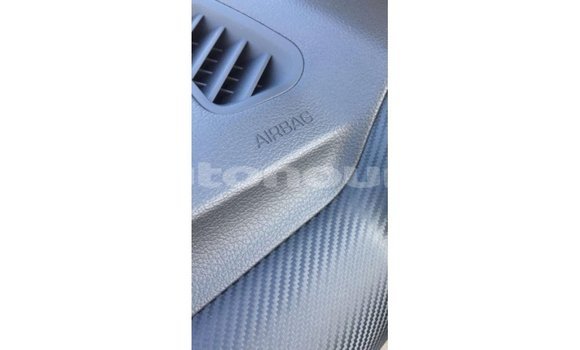 Buy Import Hyundai Tucson White Car in Import - Dubai in Iles Buy Import Hyundai Tucson White Car in Import - Dubai in Iles