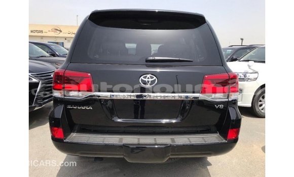 Acheter Import Voiture Toyota Land Cruiser Noir à Import - Dubai, Iles Acheter Import Voiture Toyota Land Cruiser Noir à Import - Dubai, Iles
