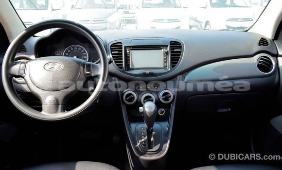 Buy Import Hyundai i10 Red Car in Import - Dubai in Iles Buy Import Hyundai i10 Red Car in Import - Dubai in Iles