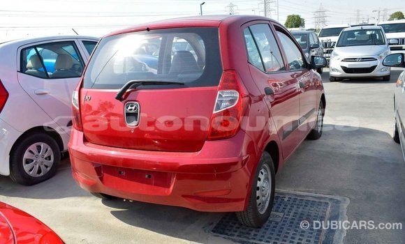 Buy Import Hyundai i10 Red Car in Import - Dubai in Iles Buy Import Hyundai i10 Red Car in Import - Dubai in Iles