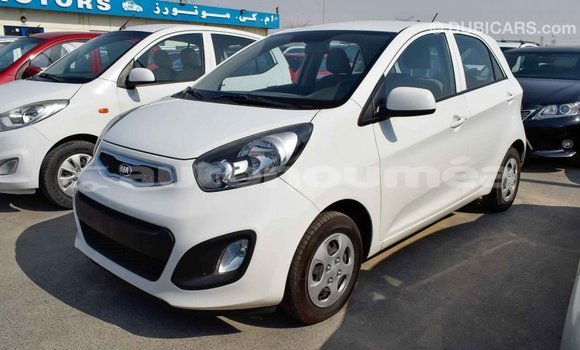 Acheter Import Voiture Kia Picanto Blanc à Import - Dubai, Iles Acheter Import Voiture Kia Picanto Blanc à Import - Dubai, Iles