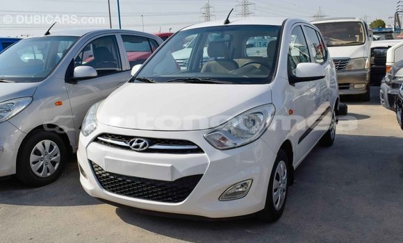 Acheter Import Voiture Hyundai i10 Blanc à Import - Dubai, Iles Acheter Import Voiture Hyundai i10 Blanc à Import - Dubai, Iles