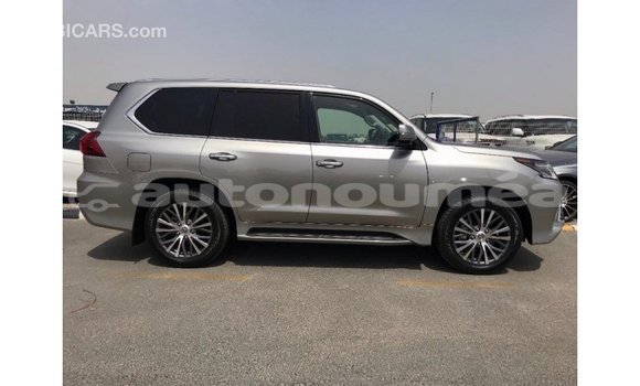 Acheter Import Voiture Lexus LX Autre à Import - Dubai, Iles Acheter Import Voiture Lexus LX Autre à Import - Dubai, Iles