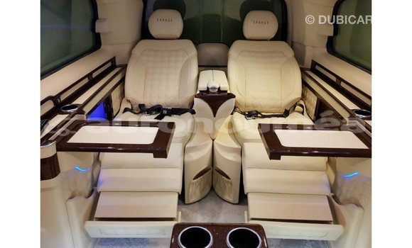 Acheter Import Voiture Mercedes-Benz 250 Noir à Import - Dubai, Iles Acheter Import Voiture Mercedes-Benz 250 Noir à Import - Dubai, Iles