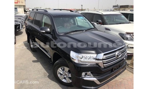 Acheter Import Voiture Toyota Land Cruiser Noir à Import - Dubai, Iles Acheter Import Voiture Toyota Land Cruiser Noir à Import - Dubai, Iles