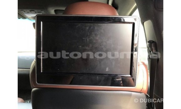 Acheter Import Voiture Toyota Land Cruiser Blanc à Import - Dubai, Iles Acheter Import Voiture Toyota Land Cruiser Blanc à Import - Dubai, Iles