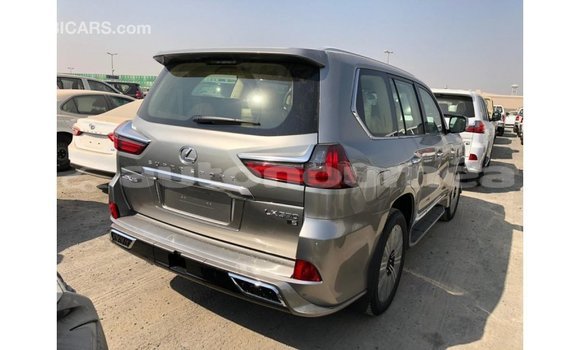 Acheter Import Voiture Lexus LX Autre à Import - Dubai, Iles Acheter Import Voiture Lexus LX Autre à Import - Dubai, Iles