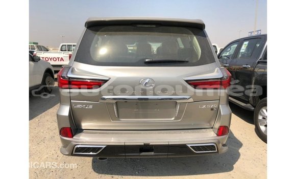 Acheter Import Voiture Lexus LX Autre à Import - Dubai, Iles Acheter Import Voiture Lexus LX Autre à Import - Dubai, Iles