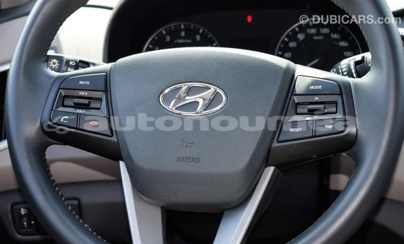 Buy Import Hyundai Creta Beige Car in Import - Dubai in Iles Buy Import Hyundai Creta Beige Car in Import - Dubai in Iles