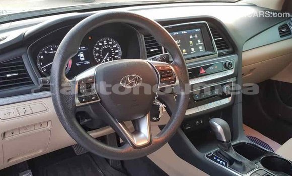 Acheter Import Voiture Hyundai Sonata Noir à Import - Dubai, Iles Acheter Import Voiture Hyundai Sonata Noir à Import - Dubai, Iles