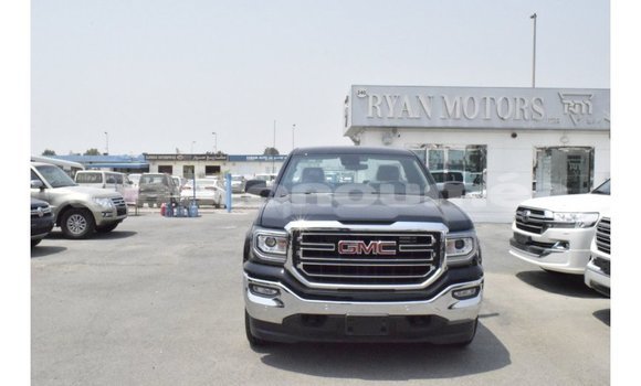 Buy Import GMC Sierra Black Car in Import - Dubai in Iles