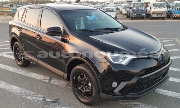 Acheter Import Utilitaire Toyota HiAce Noir à Import - Dubai, Iles Acheter Import Utilitaire Toyota HiAce Noir à Import - Dubai, Iles