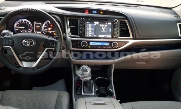 Acheter Import Voiture Toyota Highlander Autre à Import - Dubai, Iles Acheter Import Voiture Toyota Highlander Autre à Import - Dubai, Iles
