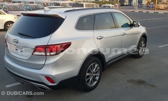 Acheter Import Voiture Hyundai Santa Fe Autre à Import - Dubai, Iles Acheter Import Voiture Hyundai Santa Fe Autre à Import - Dubai, Iles