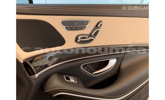 Acheter Import Voiture Mercedes-Benz 190 Blanc à Import - Dubai, Iles Acheter Import Voiture Mercedes-Benz 190 Blanc à Import - Dubai, Iles